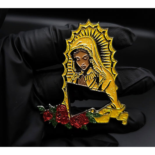 Nueva Era Virgen Maria  Hat Pin Yellow